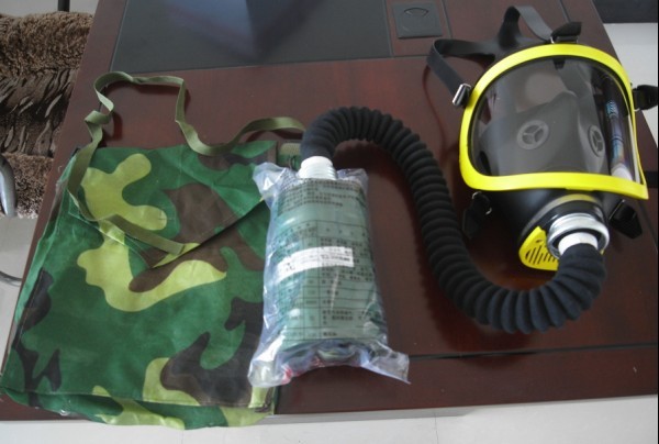 供應中型罐防毒面具  廠家**  防毒面具