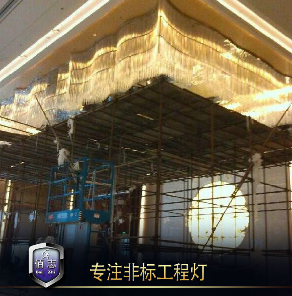 供應(yīng)中山廠家**水晶燈，佛山非標工程