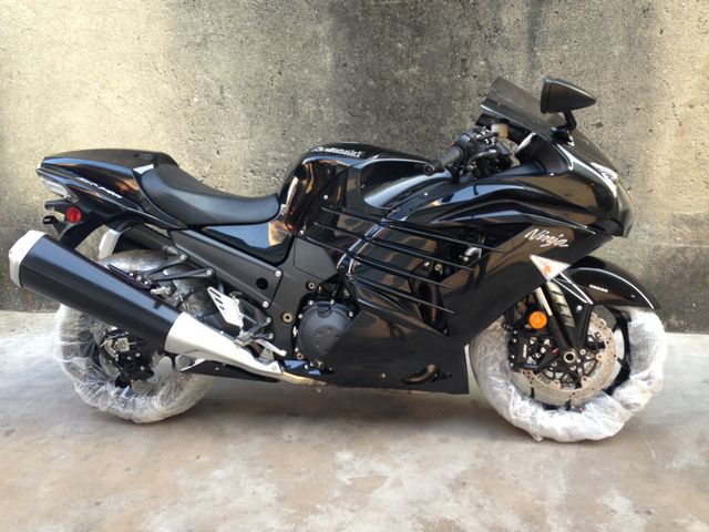 供應(yīng)*川騎ZZR1400摩托車(chē)