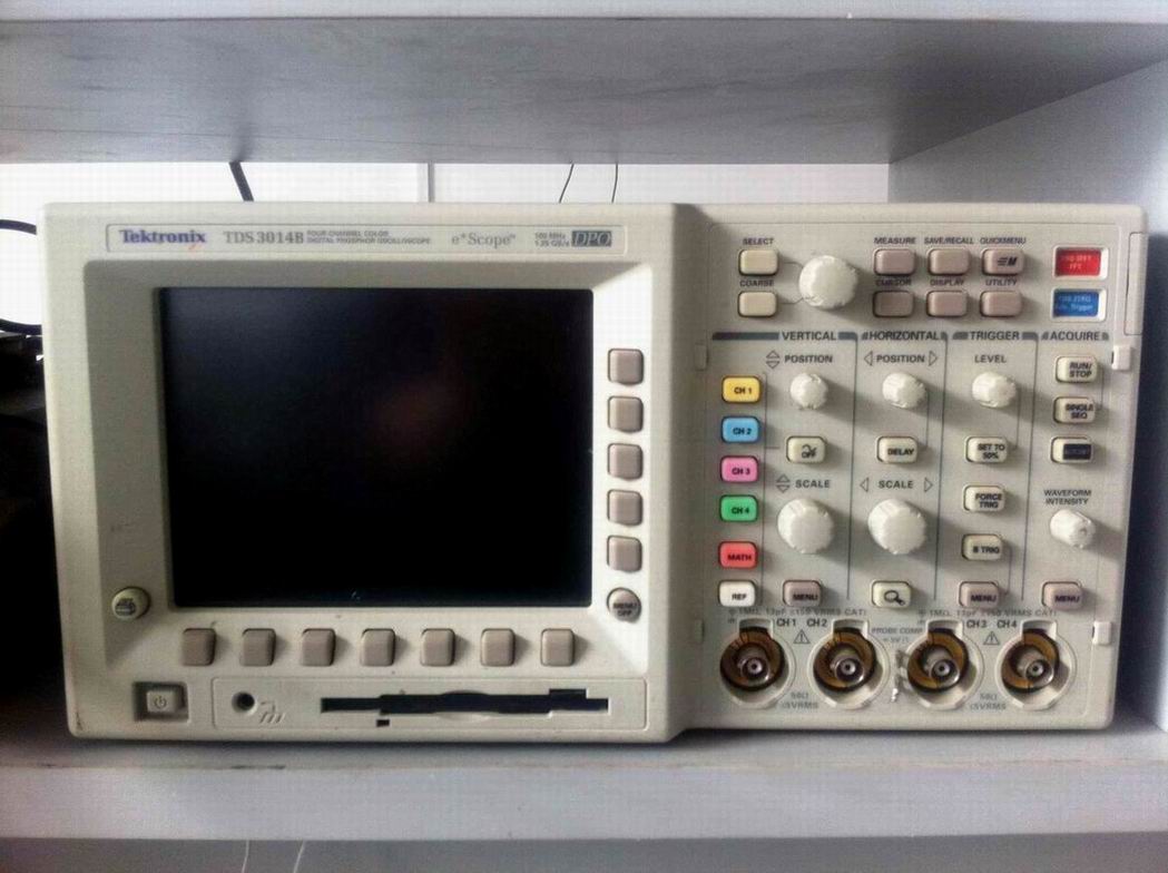 現金求購TDS3014B、TDS3014C數字示波器