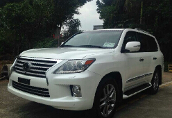 供應凌志二手車/2013年LX570