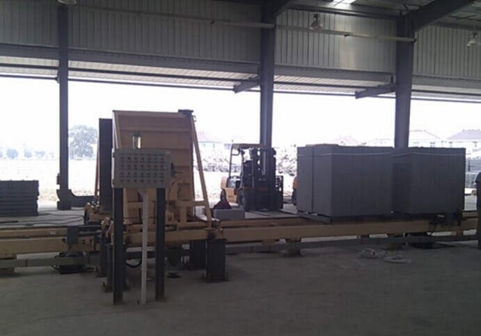 供應加氣混凝土砌塊設備生產線 翻轉吊具 旋轉吊具 脫模吊具 裝車吊具加氣混凝土砌塊設備生產線成品半成品吊具 夾具 10萬方 20萬方