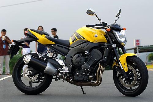 供應(yīng)雅馬哈FZ1摩托車(chē)報(bào)價(jià)