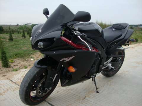 供應雅馬哈YZF-R1摩托車報價