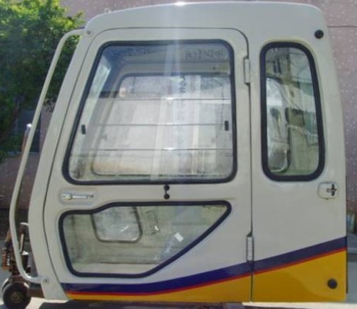 供應加藤820挖掘機駕駛室