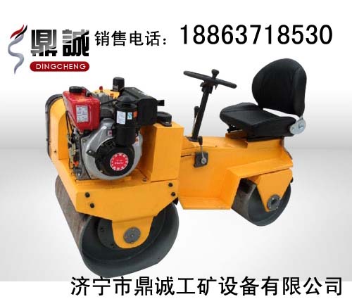 陜西西安自行式壓路機|云南昆明小型座駕式雙輪壓路機