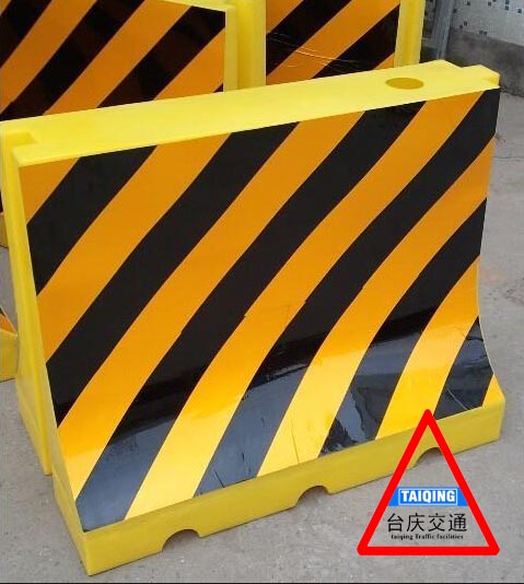 供應蘭州公路隔離墩