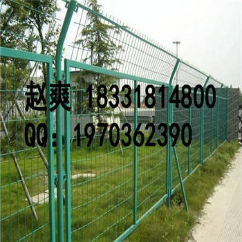 河北偉吉廠家**框架護(hù)欄網(wǎng) 高速公路護(hù)欄網(wǎng) 圍欄網(wǎng)