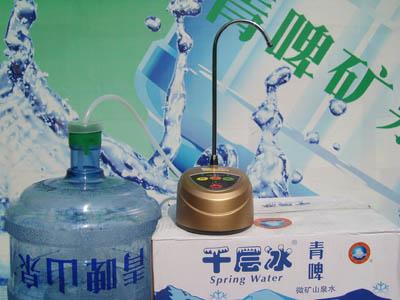 青啤瓶裝水哪家團(tuán)購(gòu) 青島大桶水送水電話【青啤】