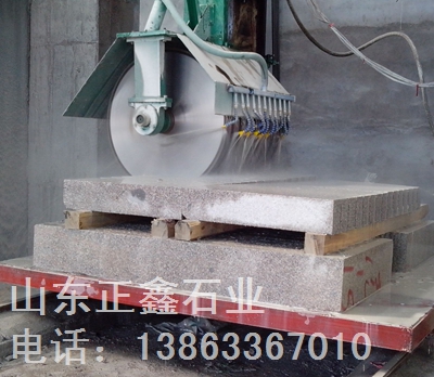 供應(yīng)麻灰路牙石，芝麻灰麻路沿石，路沿
