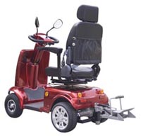 **四輪牽引車