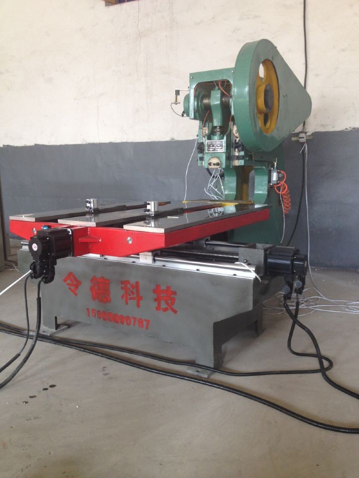 供應**濰坊數控送料機|濰坊防塵蓋數