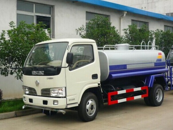供應灑水車、小型灑水車、5噸灑水車配置