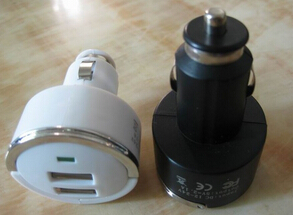 供應(yīng)2.1a車(chē)載充電器