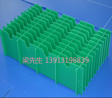 供應(yīng)新區(qū)萬通板 專注中空板