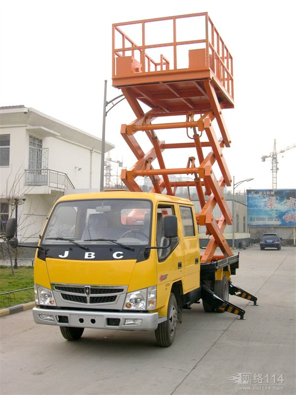供應車載式液壓升降機