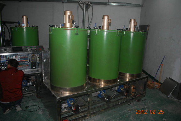 供應聚氨酯PU機器，PU聚氨酯澆注機，PU彈性體灌裝機