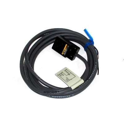 扁型OMRON歐姆龍金屬接近開關TL-W5MC1,TL-W5MC2