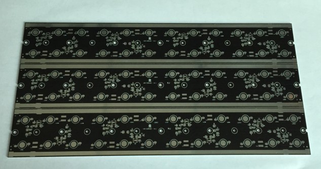 供應(yīng)**鋁基板打樣 PCB打樣 批量 制作 導(dǎo)熱系數(shù)1.0