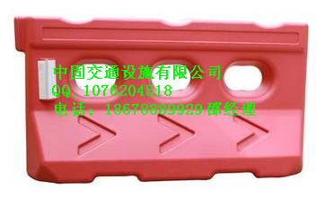 供應泰安三孔滾塑水馬質(zhì)優(yōu)18678889929寧陽水馬價惠！