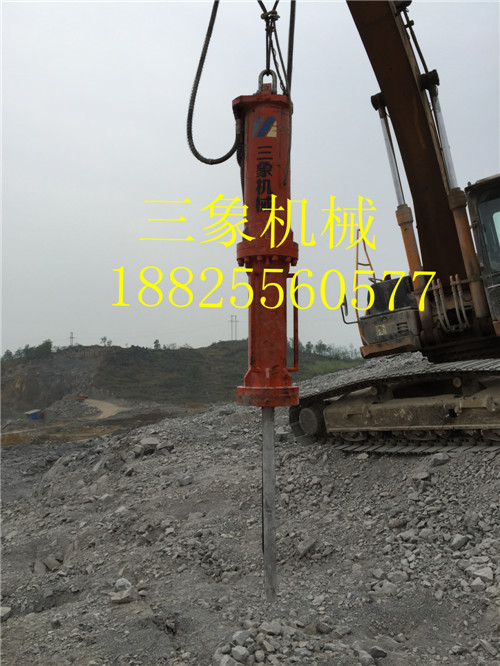 供應機載劈裂機分裂巖石具有神奇威力--廣東三象機械
