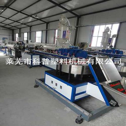 內鑲貼片式滴灌管生產線 貼條式滴灌帶 萊蕪市科普塑料機械有限公司
