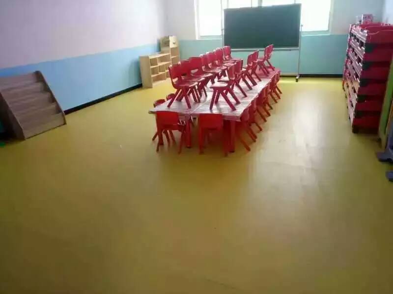 碩興**生產(chǎn)幼兒園地板