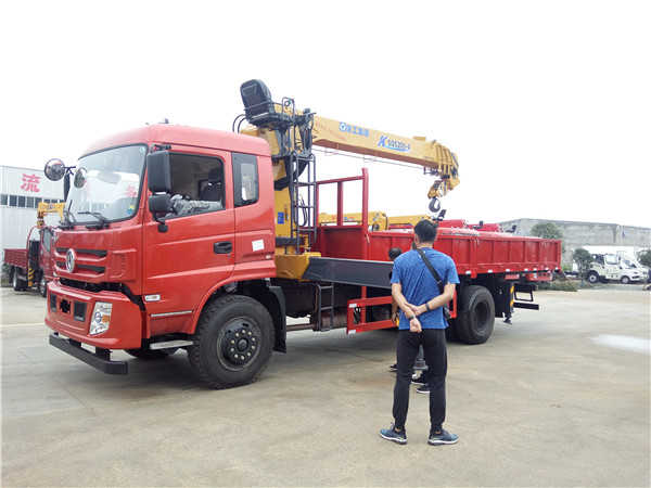 東風(fēng)特商8噸隨車吊較新價(jià)格配置參數(shù)