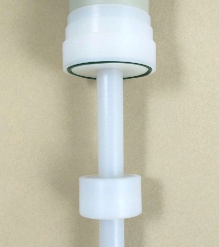 高精度浮球液位計