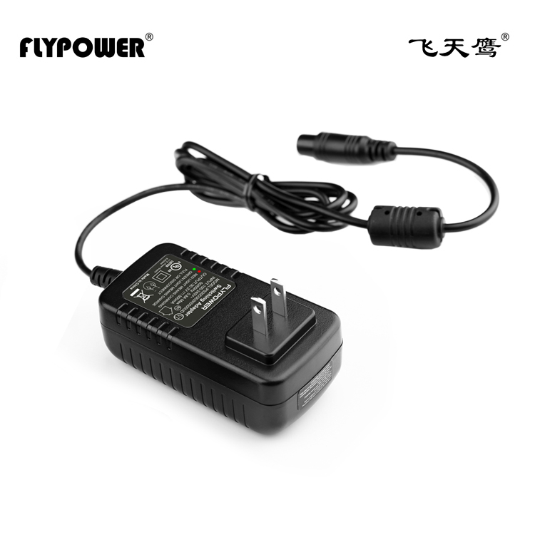 q7網絡攝像機適配器   12V2A 廠家**電源適配器
