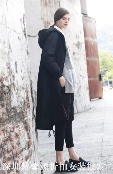 供應(yīng)千萬(wàn)元**折扣女裝**折扣女裝新貨大量走份