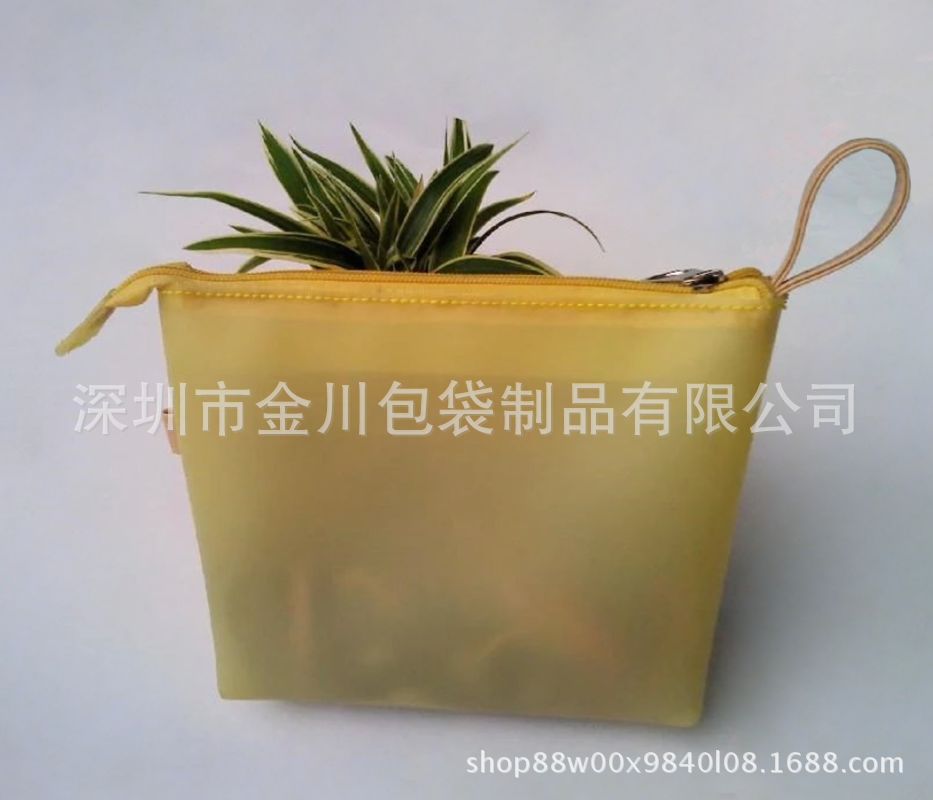 厂家定制PVC袋手提热压袋防水广告袋电压袋化妆品收纳包