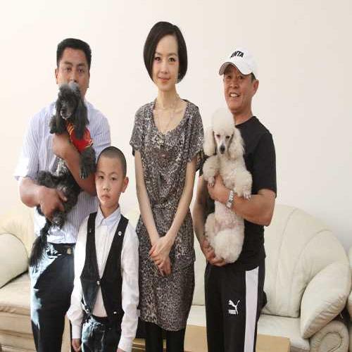 國家寵物美容師學(xué)校_寵物影視表演_深圳翔鵬寵物有限公司