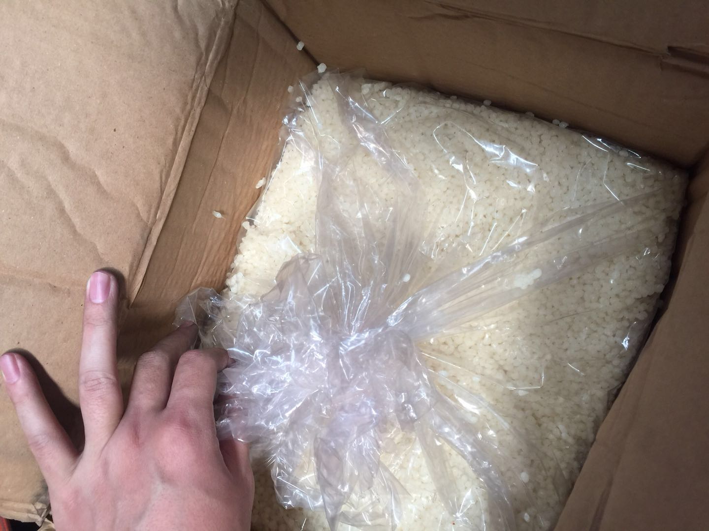 漢高對粘結各種包裝基材的包裝熱熔膠
