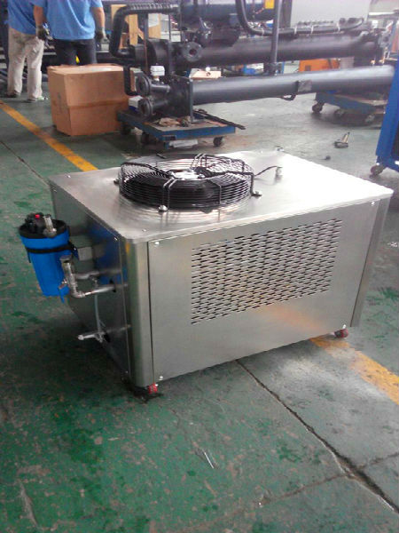 上海箱式冷水機，嘉定冷水機組，大型螺桿式冷水機組