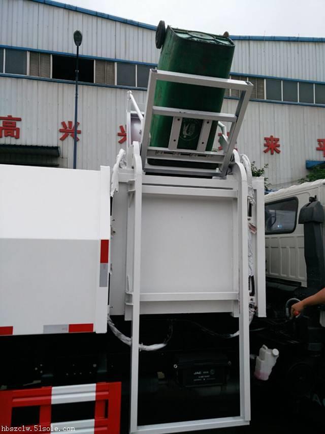 二手掛桶垃圾車 掛桶垃圾車 良好廠家