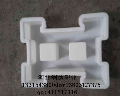 路基生態(tài)護(hù)坡模具雞冠區(qū)
