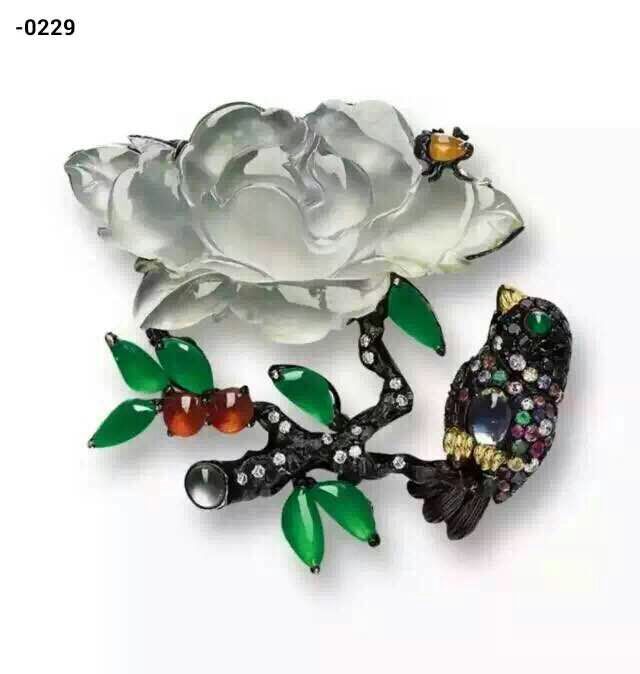 水晶掛墜廠家-精美的鑲嵌藍水方柱吊墜哪里買