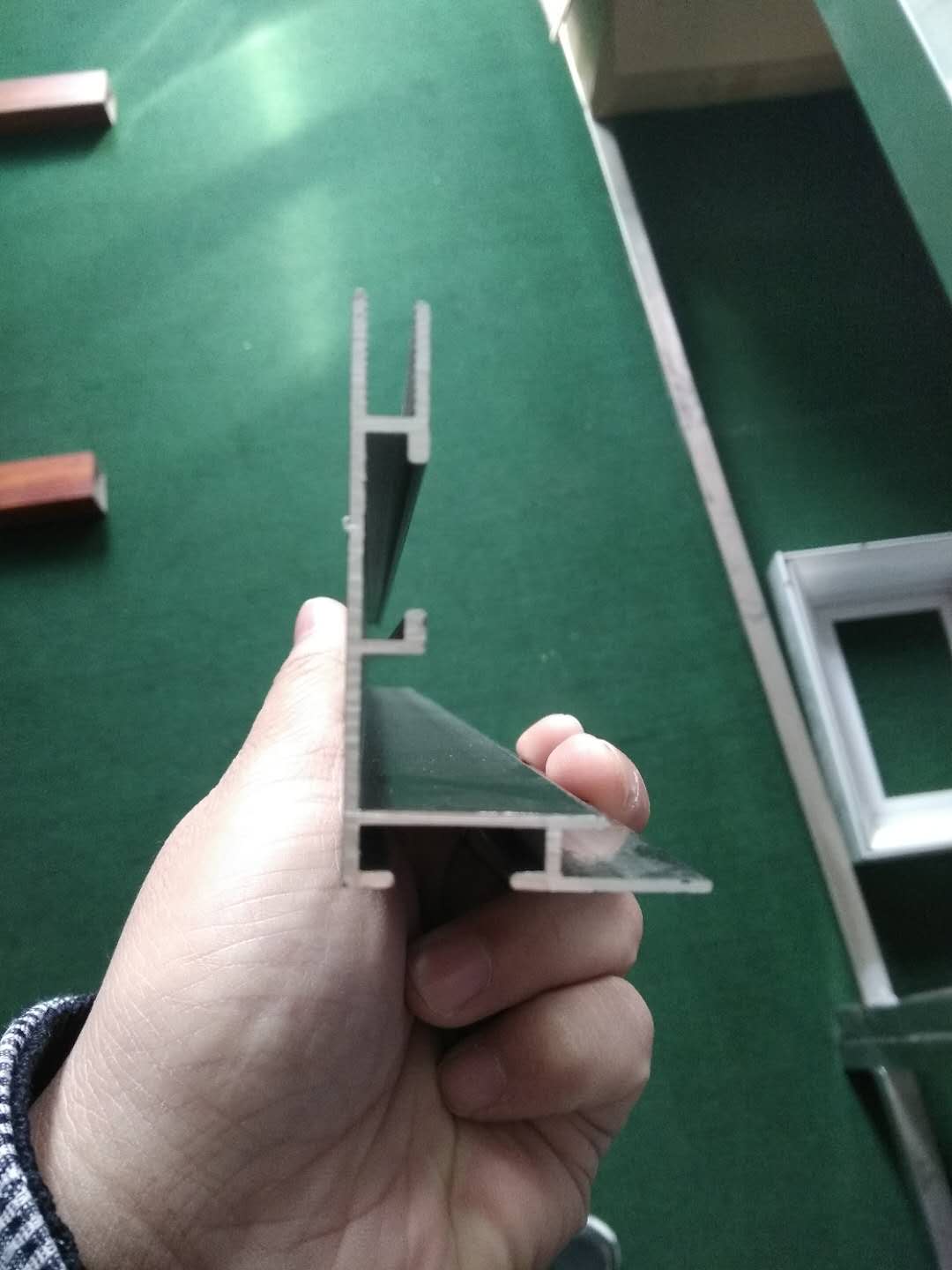 新款uv軟膜燈箱   畢節燈箱型材廠家