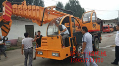 10噸自制吊車 吊車廠家噸位齊全 現(xiàn)貨試車