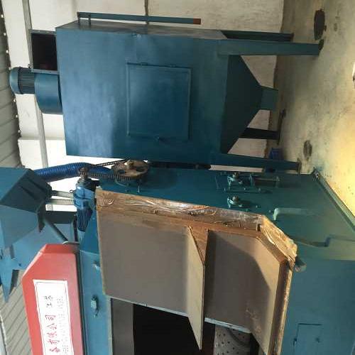 輥軸拋丸機經銷商_手動式噴砂罐生產廠家_西安鑫元通環保設備有限公司