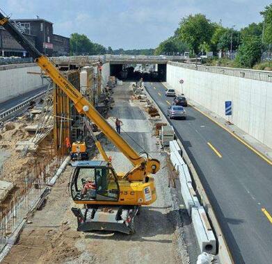 供西寧公路工程和青海工程施工