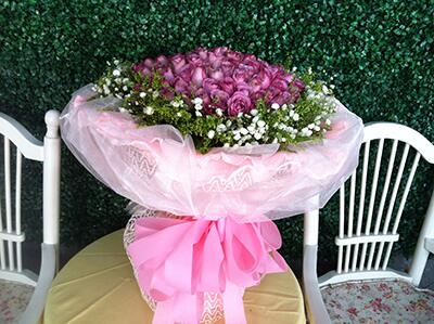 東莞白玫瑰花訂制——廣州**的玫瑰鮮花花束供應商**