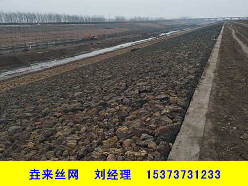 江蘇批發覆塑格賓網多少錢？河北垚來絲網定制