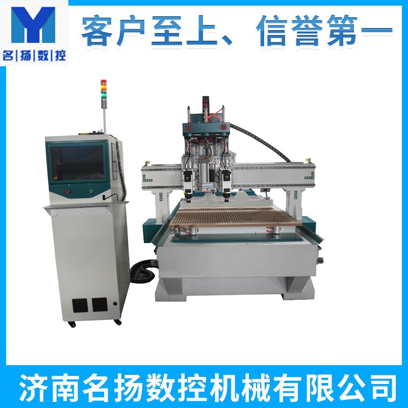 新款沙發(fā)九厘板開料機(jī)廠家 濟(jì)南名揚(yáng)數(shù)控沙發(fā)裁剪機(jī)價(jià)格