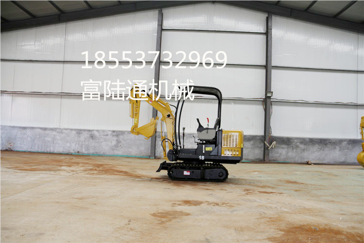 迷你小型挖掘機