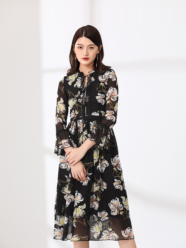 ***折扣女裝廠家尾單庫存一手原單批發(fā)走份
