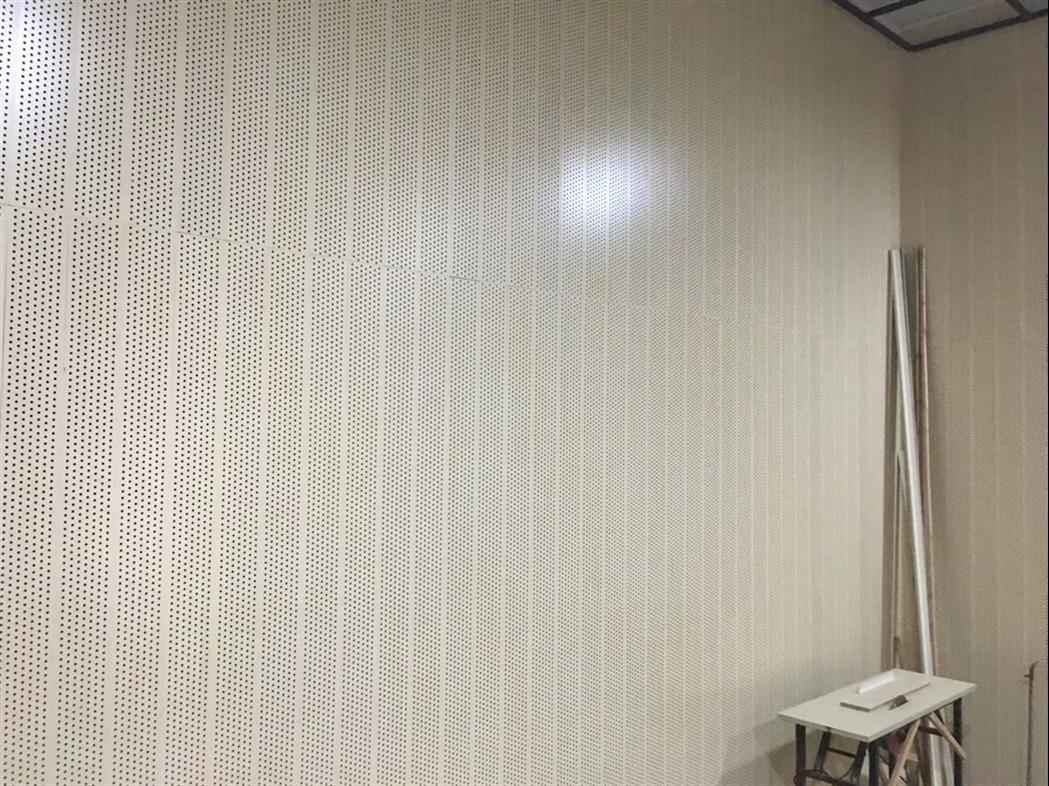 泉州影播室穿孔木質(zhì)吸音板制作