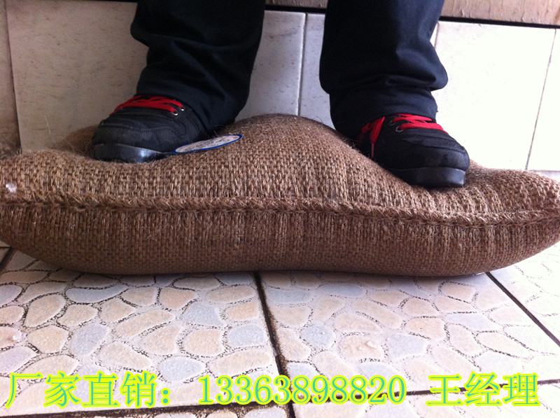 防汛搶險視頻中使用的吸水膨脹袋  吸水膨脹袋真的環保嗎  吸水膨脹袋價格