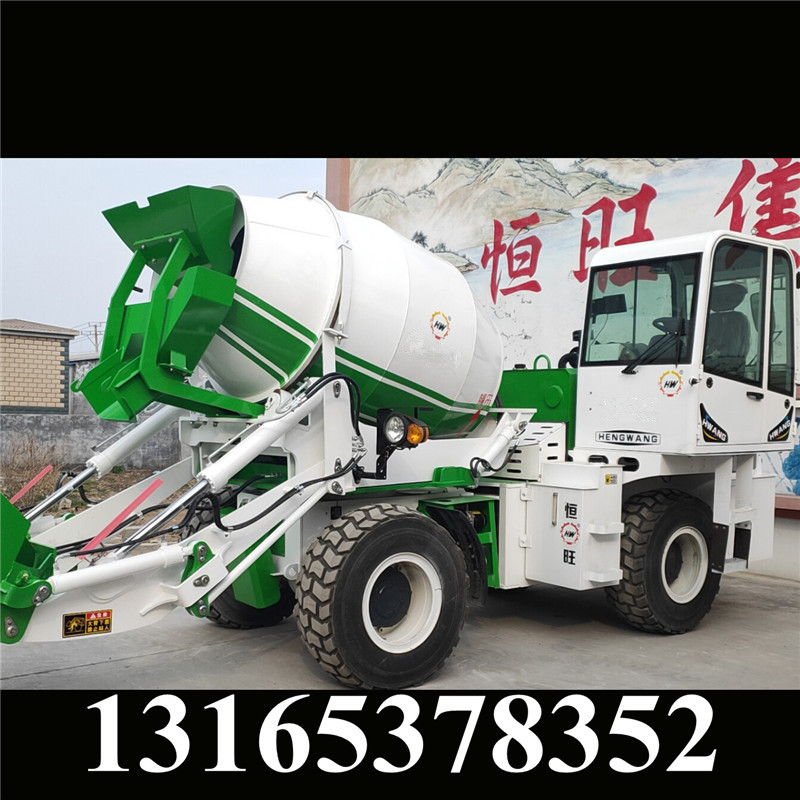 2.4方自動上料攪拌車1.8方上料車廠家**